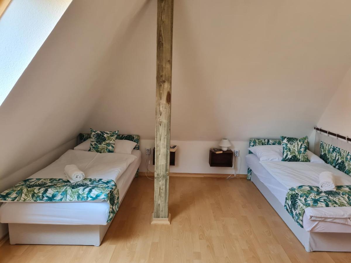 Tulipanvendeghaz Hotel Keszthely Luaran gambar