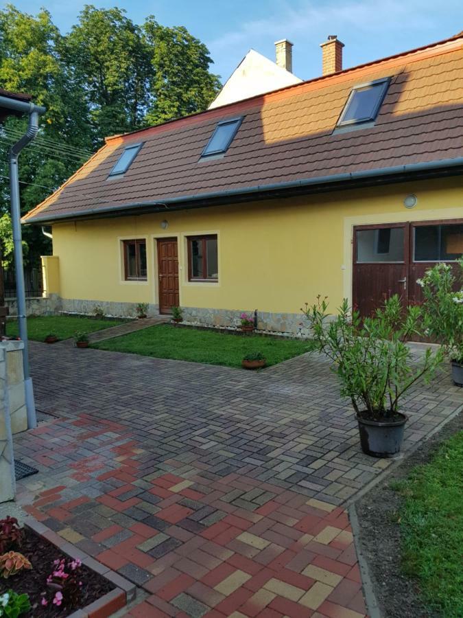 Tulipanvendeghaz Hotel Keszthely Luaran gambar