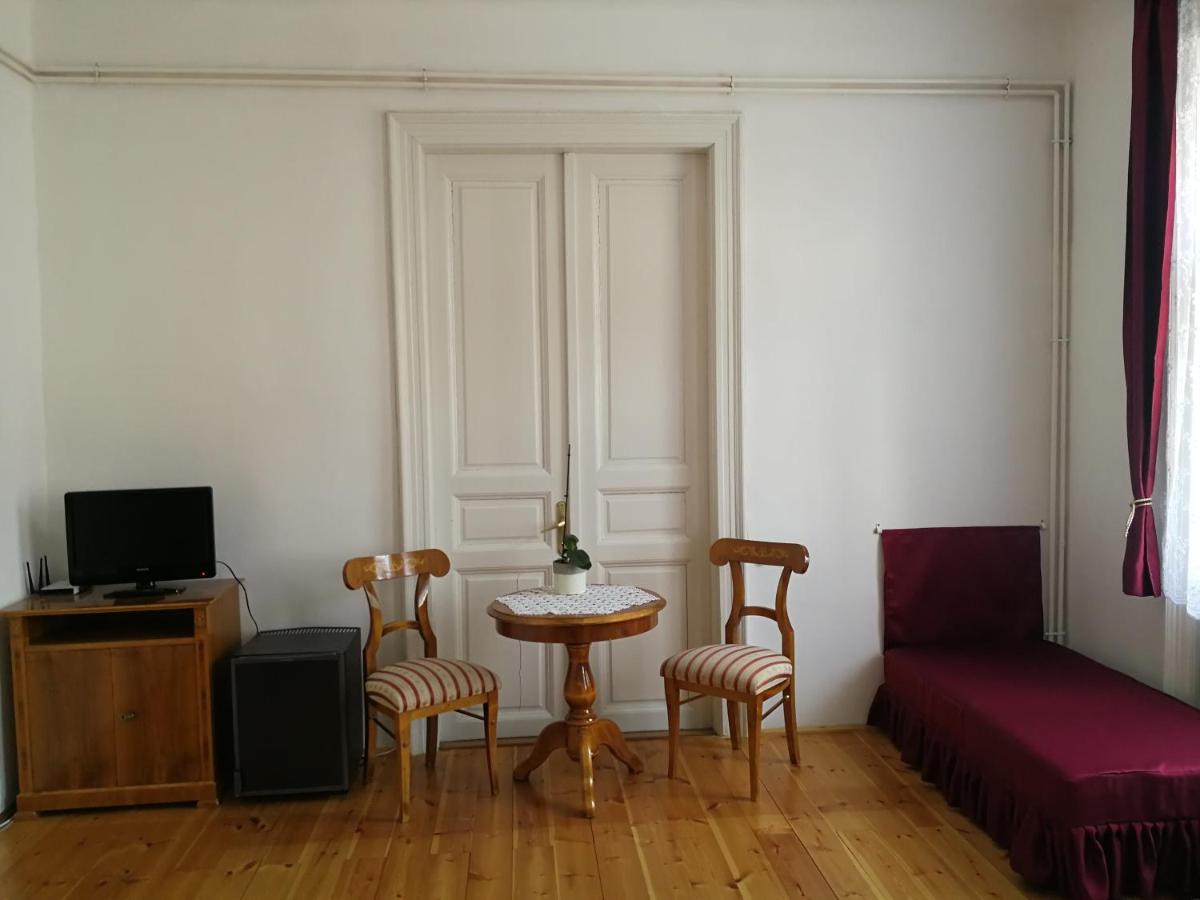 Tulipanvendeghaz Hotel Keszthely Luaran gambar