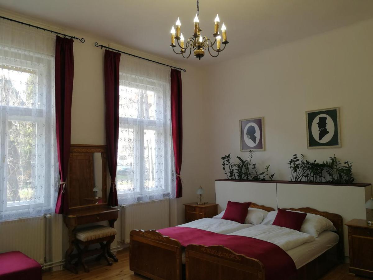 Tulipanvendeghaz Hotel Keszthely Luaran gambar