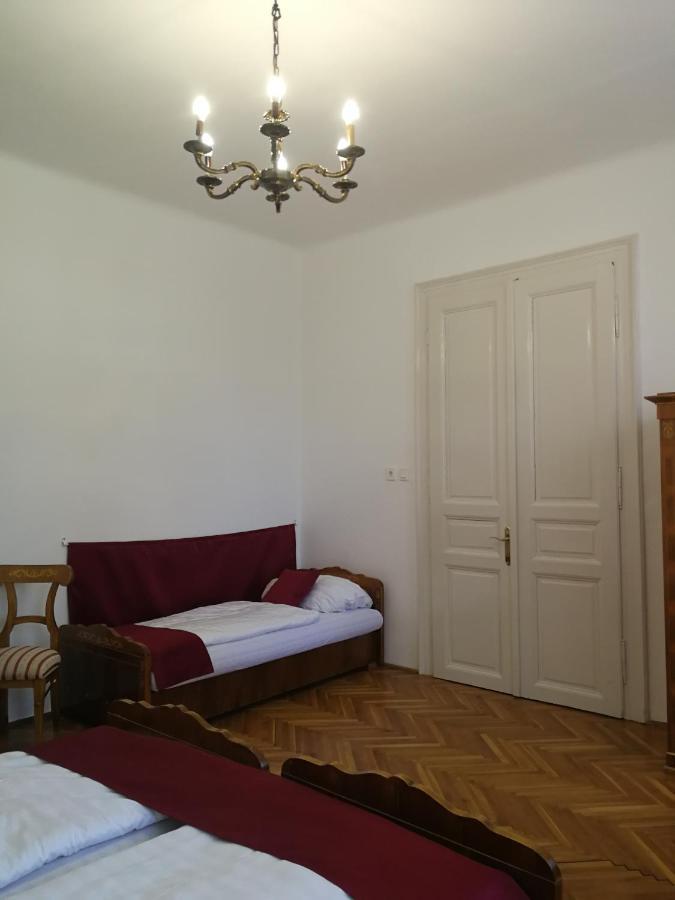 Tulipanvendeghaz Hotel Keszthely Luaran gambar